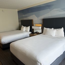 Double Queen Bed Double Queen Bed