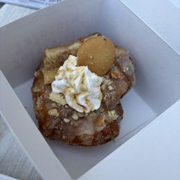 Banana Pudding donut Banana Pudding donut