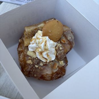 Parlor Doughnuts - Banana Pudding donut - Coffee & Tea Near Me - Huntington Beach, California Parlor Doughnuts - Banana Pudding donut - Coffee & Tea Near Me - Huntington Beach, California