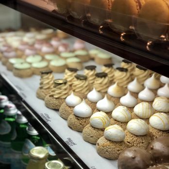 Barachou - Cream Puffs - Desserts Near Me - New York, New York Barachou - Cream Puffs - Desserts Near Me - New York, New York