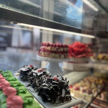 La Baguette - Decadent pastries - Bakeries Near Me - Palo Alto, California La Baguette - Decadent pastries - Bakeries Near Me - Palo Alto, California