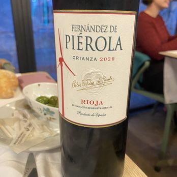 La Olla - Vino tinto from nearby Rioja. - Spanish Near Me - Bilbao, BI