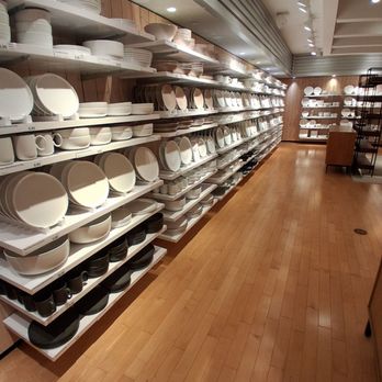 Crate & Barrel - Dinnerware - Home Decor Near Me - Boca Raton, Florida