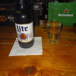 Ola's Liquor