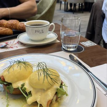 Paul Bakery, Cafe & Restaurant - Salmon Benedict - French Near Me - Vancouver, British Columbia Paul Bakery, Cafe & Restaurant - Salmon Benedict - French Near Me - Vancouver, British Columbia