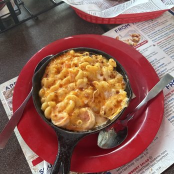 Bubba Gump Shrimp - Shrimp macaroni and cheese - Seafood Near Me - Long Beach, California Bubba Gump Shrimp - Shrimp macaroni and cheese - Seafood Near Me - Long Beach, California