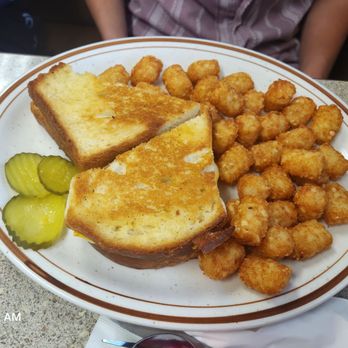 Jeri's Jumbos Cafe - Grilled cheese sandwich and Tattertots - Diners Near Me - Pocatello, Idaho Jeri's Jumbos Cafe - Grilled cheese sandwich and Tattertots - Diners Near Me - Pocatello, Idaho