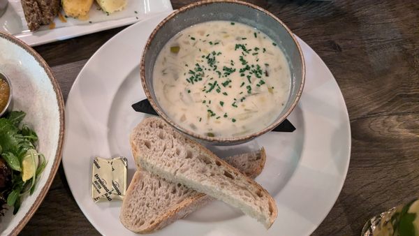 Ardnamurchan Scottish Restaurant & Bar by null