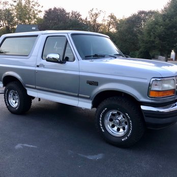 Roan's Body Shop - 1995 Ford Bronco - Body Shops Near Me - State College, Pennsylvania Roan's Body Shop - 1995 Ford Bronco - Body Shops Near Me - State College, Pennsylvania