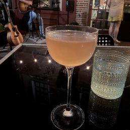 Gin Peach Seasonal Cocktail Gin Peach Seasonal Cocktail