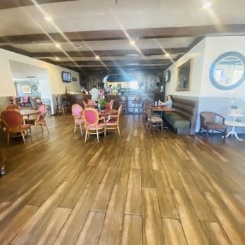 Pom & Olive - Mediterranean Near Me - Costa Mesa, California Pom & Olive - Mediterranean Near Me - Costa Mesa, California