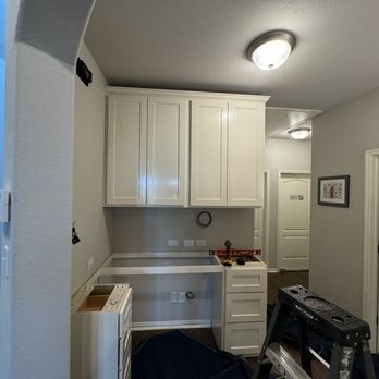 Leander Woodworks - Office nook following installation of the upper cabinets - Cabinetry Near Me - Leander, Texas