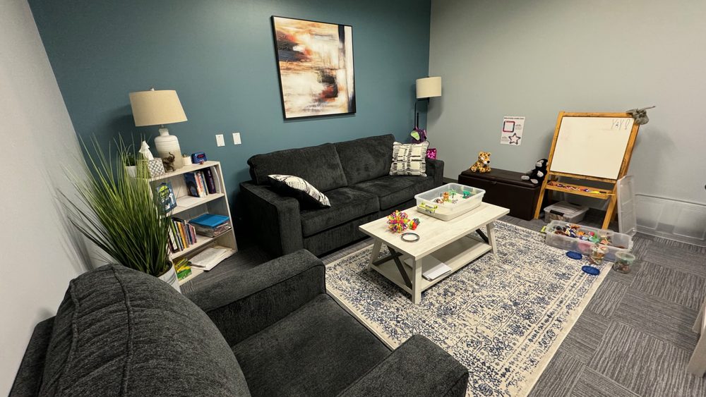 Helping Kidz and Families - child therapist in Chandler, AZ