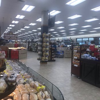 Buc-ee’s - Gas Stations Near Me - Fort Valley, Georgia