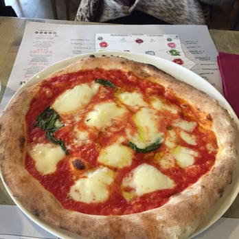 Mercato Centrale - Margherita pizza - Food Court Near Me - Florence, FI