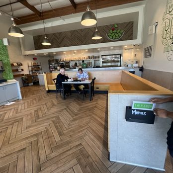 Simply Salad - Salad Near Me - Los Angeles, California