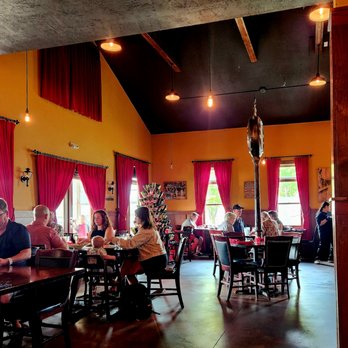 Prohibition Bistro - Dining room - Pizza Near Me - Sheboygan, Wisconsin Prohibition Bistro - Dining room - Pizza Near Me - Sheboygan, Wisconsin