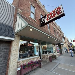 Del's Cafe