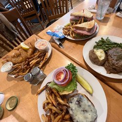 Quarry Kitchen & Spirits