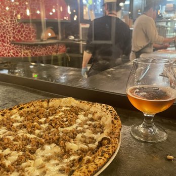 Dark Sky Brewing - Wide awake blonde stout and bees knees pizza - Breweries Near Me - Flagstaff, Arizona