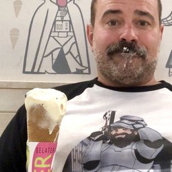 Gelateria Olivier - Bears + Gelato!