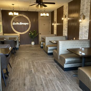 Emilia Romagna Pizza & Restaurante - Renovated dining room - Pizza Near Me - Wood Ridge, New Jersey Emilia Romagna Pizza & Restaurante - Renovated dining room - Pizza Near Me - Wood Ridge, New Jersey