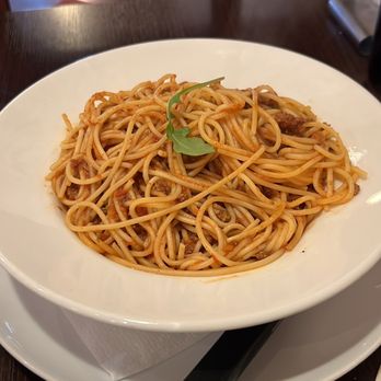 Ava Cyril - Spaghetti Bolognese - Italian Near Me - Amsterdam, New Hampshire