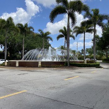 The Fountains - Shopping Centers Near Me - Plantation, Florida The Fountains - Shopping Centers Near Me - Plantation, Florida