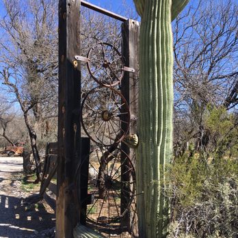 Houston's Horseback Riding - Entrance to Houston's - Horseback Riding Near Me - Tucson, Arizona