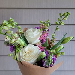 Kent Buds & Blooms - Small, unstructured and airy bouquet as requested :) Tulips will open up in a few days.