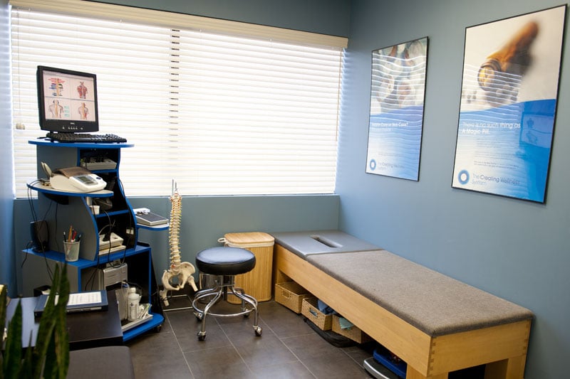 Crowfoot Chiropractic Logo