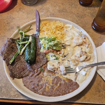 Restaurant Ramos - Carne asada el camerones - Mexican Near Me - Seaside, Oregon