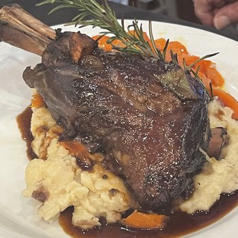 Harbour Pointe Golf Club - Lamb shank, mashed potatoes and carrots - Golf Near Me - New Bern, North Carolina Harbour Pointe Golf Club - Lamb shank, mashed potatoes and carrots - Golf Near Me - New Bern, North Carolina