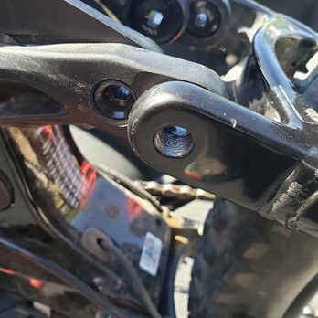 Trek Bicycle Golden - These are the threads that were blue lock tighted and stripped out because they didn't heat them.  Note the other side is very secure. - Bikes Near Me - Golden, Colorado