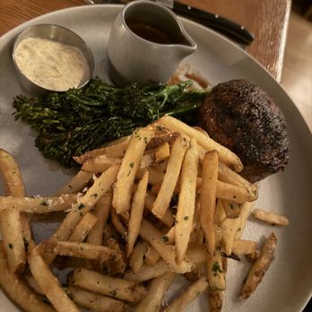 Cactus Club Cafe - Prime sirloin with truffle fries - New American Near Me - Miami, Florida