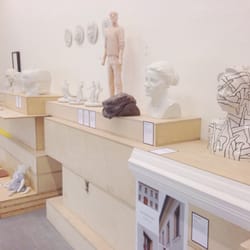 Vysoká škola umělecko-průmyslová v Praze - atelier keramiky / Maxim Velčovský