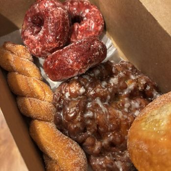 Fox's Donut Den - Red velvet cake donut, "Off" the beaten path - Apple Fritter, filled glaze, cinnamon twist - Donuts Near Me - Nashville, Tennessee Fox's Donut Den - Red velvet cake donut, "Off" the beaten path - Apple Fritter, filled glaze, cinnamon twist - Donuts Near Me - Nashville, Tennessee