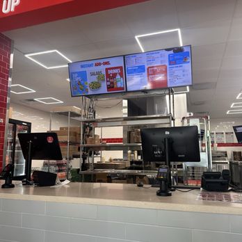 Domino's Pizza - Pizza Near Me - Davis, California