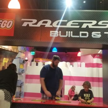 LEGOLAND Discovery Center - Racers build and test - Kids Activities Near Me - Grapevine, Texas LEGOLAND Discovery Center - Racers build and test - Kids Activities Near Me - Grapevine, Texas