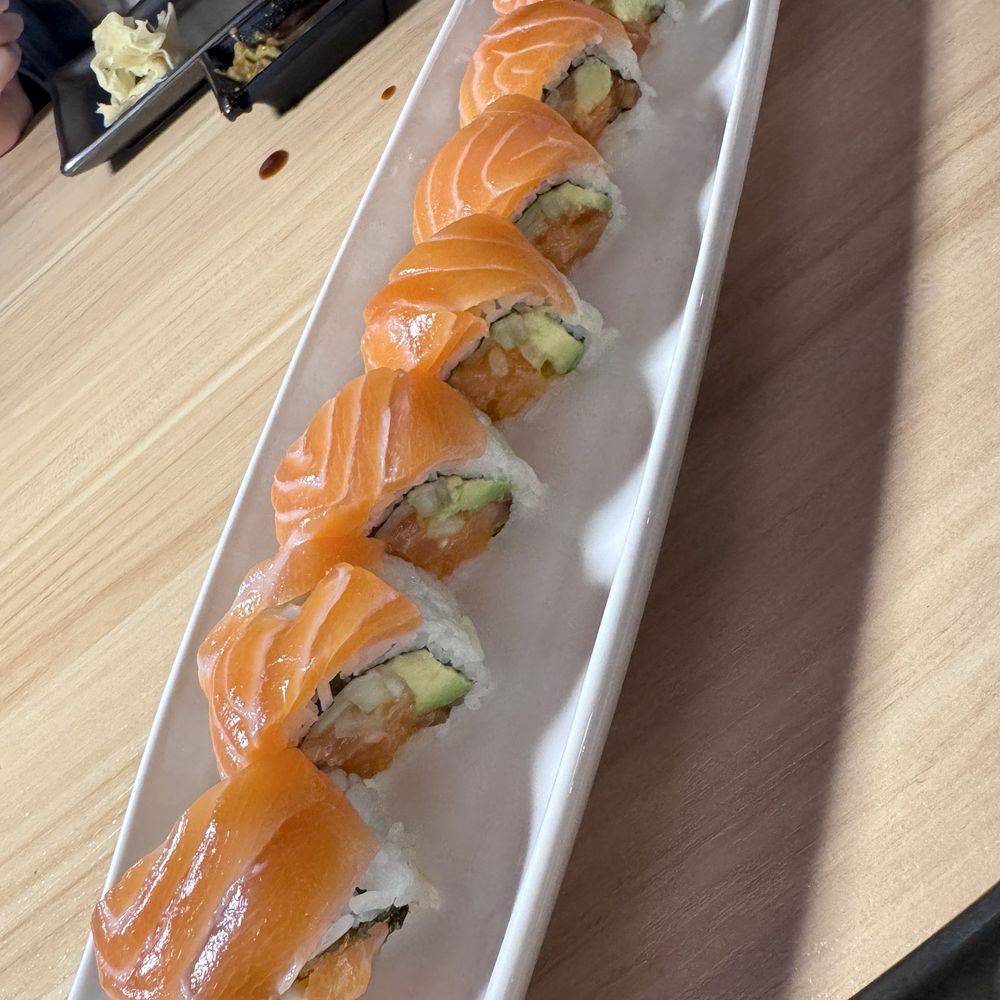Mikomi Sushi - Sushi Bars Near Me - Santa Monica, California Mikomi Sushi - Sushi Bars Near Me - Santa Monica, California