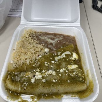 La Casita Olvera - Suiza enchiladas - Mexican Near Me - Foothill Ranch, California La Casita Olvera - Suiza enchiladas - Mexican Near Me - Foothill Ranch, California