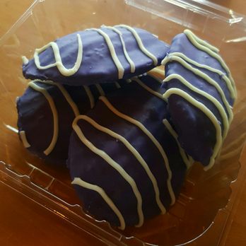 Cafe 86 - Ube Madeline - so moist and flavor is spot on - Desserts Near Me - Artesia, California Cafe 86 - Ube Madeline - so moist and flavor is spot on - Desserts Near Me - Artesia, California