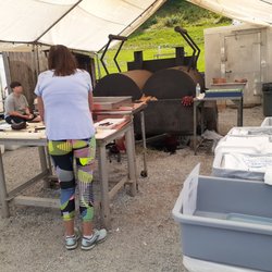 Hoffer's BBQ - BBQ time.