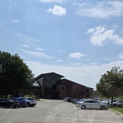 West Des Moines Public Library