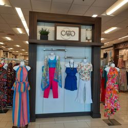 Cato - Merch display