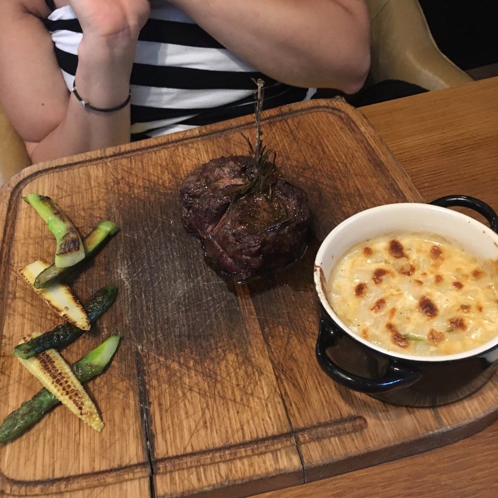Rib-eye with potatoes in a truffle sauce Rib-eye with potatoes in a truffle sauce