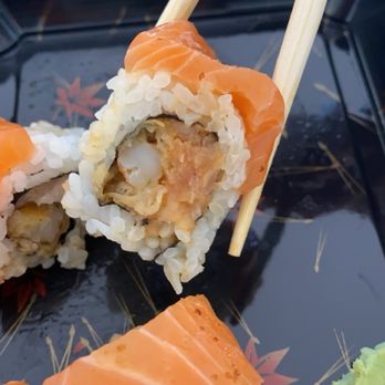 Sushigah - Gangnam Roll (Spicy) - Sushi Bars Near Me - Pasadena, California Sushigah - Gangnam Roll (Spicy) - Sushi Bars Near Me - Pasadena, California