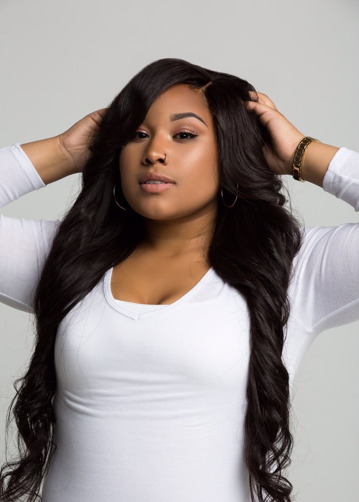 Weaves By Wally Logo