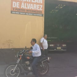Sitio de Taxis 6 de Enero - Salida para los taxis