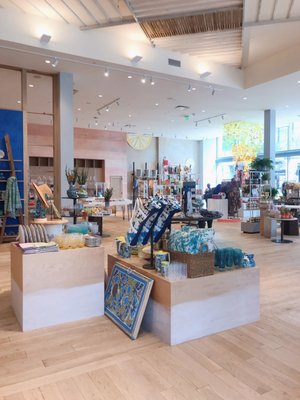 Anthropologie by null